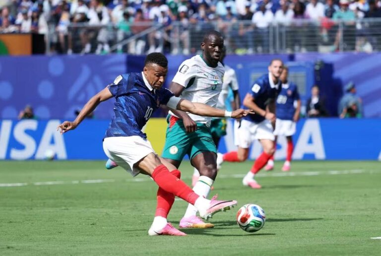 franca-mbappe-senegal-copa-do-mundo-1