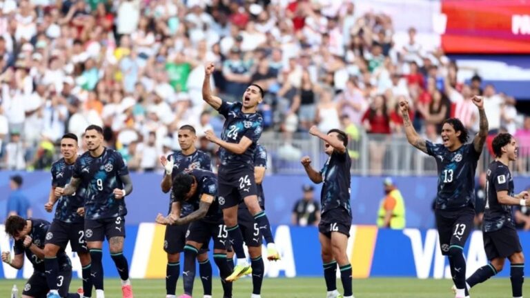 jogadores-do-Paraguai-foto-reproducao-FIFA-X-