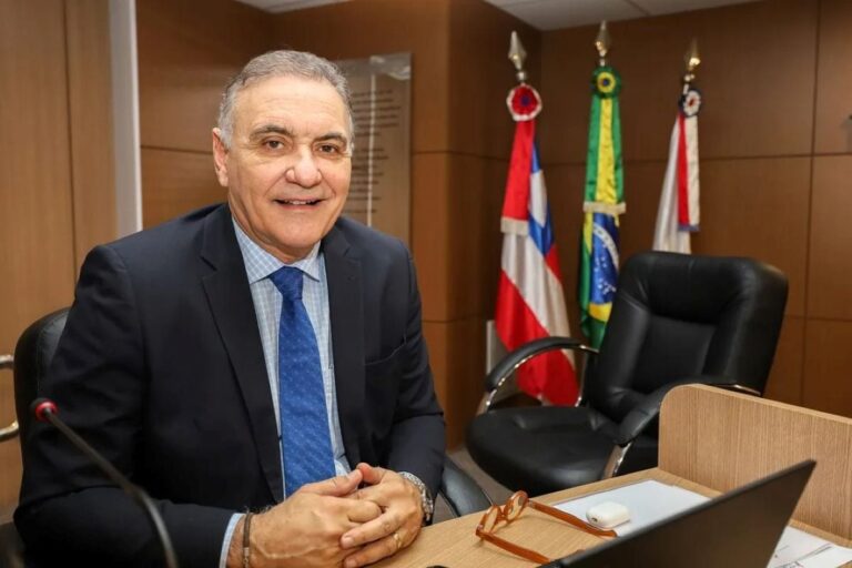 nelson-pelegrino-assume-presidencia-do-tcm