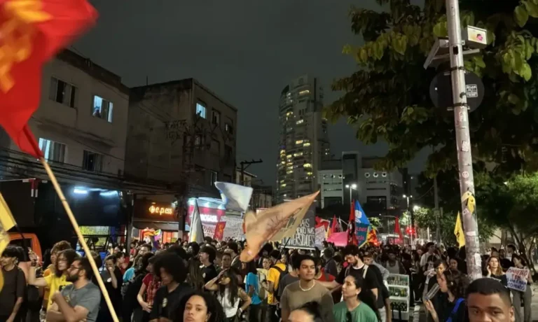 protesto_alunos_da_usp_2jpg_-_guilherme