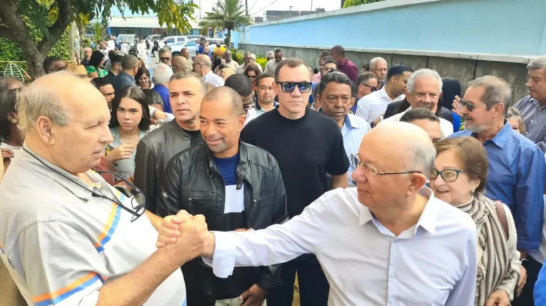 Aniversario-de-Jose-Ronaldo-fe-ed-santos-acorda-cidade-6