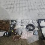 Apos-confronto-PM-apreende-mais-de-100-kg-de-cocaina-e-encontra-laboratorio-de-drogas-Foto-BPT-C-PMBA