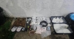 Apos-confronto-PM-apreende-mais-de-100-kg-de-cocaina-e-encontra-laboratorio-de-drogas-Foto-BPT-C-PMBA