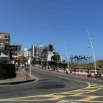 Avenida-Oceanica-na-Barra-em-Salvador-Foto-Alan-Oliveira