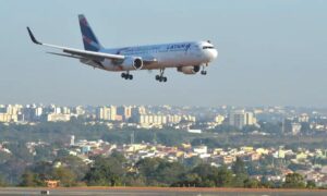 Aviacao-civil_-foto-antonio-Cruz-agencia-brasil