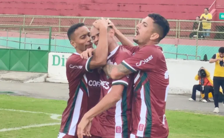 Fluminense-e-Feira-FC-ft-ed-santos-acorda-cidade-1-1-1