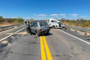 Idoso-morre-apos-colidir-com-ambulancia-na-BR-030-no-oeste-da-Bahia-Foto-WhatsApp-Achei-Sudoeste