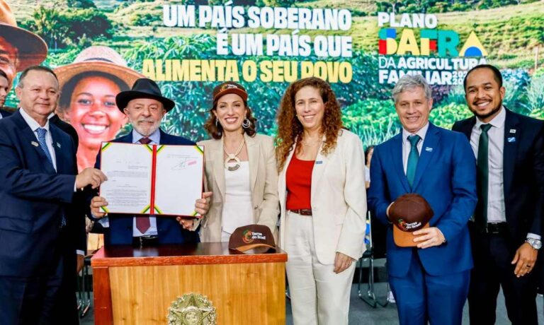 Lula-anuncia-credito-para-agricultores