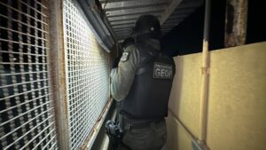 M7CZu437-Operacao-Angerona-no-Conjunto-Penal-de-Feira-de-Santanaj