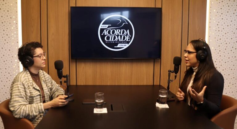Podcast-canetas-emagracedoras_-medica-anne-stephany