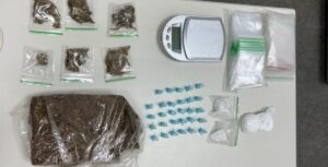 Suspeito-de-trafico-e-preso-com-maconha-cocaina-e-balanca-de-precisao-em-Feira-de-Santana-Foto-Ascom-67a-CIPM