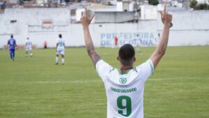 Thiago-Galhardo-jogador-do-Feira-FC-foto-divulgacao-