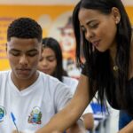 escola-sala-de-aula-professora-estudante-aluno-Foto-Andre-Fofano
