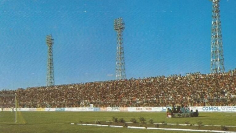 estadio-Joia-da-Princesa-em-Feira-de-Santaan-foto-reproducao-01