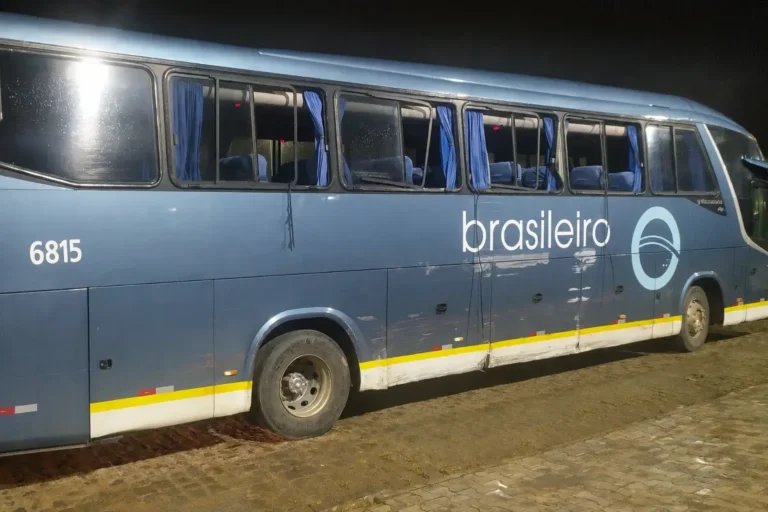 furto-onibus-brasileiro-guaratinga-itabela-