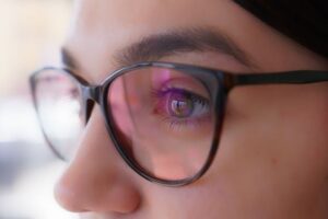 oculos-visao-oftalmologia-doencas-oculares-oftalmologista-foto-Paul-Diaconu-Pixabay