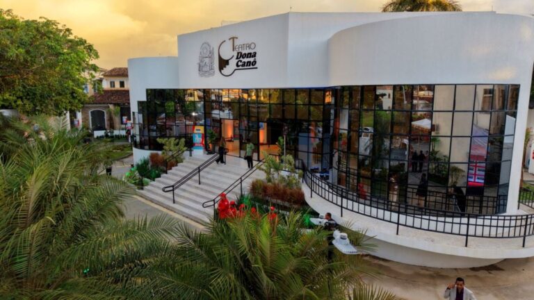 teatro-Dona-Cano-em-Santo-Amaro-na-Bahia-foto-divulgacao-
