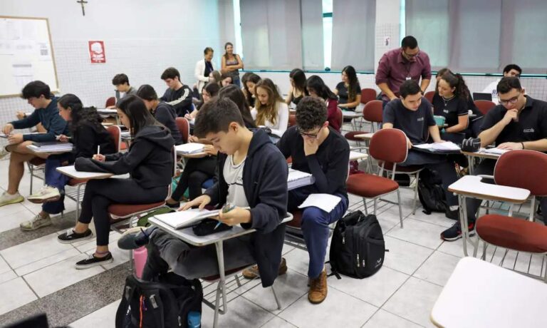 Alunos-em-sala-de-aula-Foto-Jose-Cruz-Agencia-Brasil