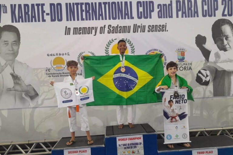 Atleta-de-11-anos-de-Feira-de-Santana-conquista-titulo-de-campeao-mundial-de-karate-Foto-Divulgacao