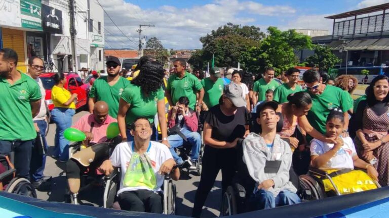 Caminhada-marca-inicio-da-Semana-da-Pessoa-com-Deficiencia-em-Feira-de-Santana-2