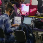 Jovens-em-computadores-Foto-Paulo-Pinto-Agencia-Brasil