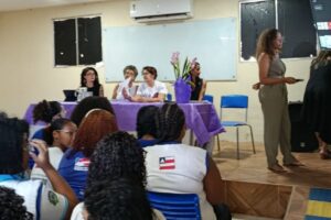 Julho-das-Pretas-termina-com-alerta-sobre-violencia-de-genero-para-estudantes-em-Feira-de-Santana