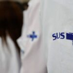 Medicos-jaleco-SUS-Foto-Fernando-Frazao-Agencia-Brasil