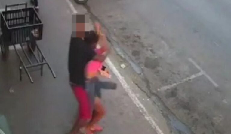 Mulher-fica-em-estado-grave-apos-ser-esfaqueada-em-Brumado-foto-reproducao-