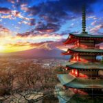 Pagode-Chureito-e-montanha-Fuji-ao-por-do-sol-no-Japao