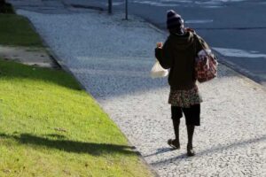 Populacao-vulneravel-em-situacao-de-rua-durante-periodo-de-frio-intenso-Foto-Fernando-Frazao-Agencia-Brasil