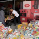 Secretaria-de-Desenvolvimento-Social-recebe-alimentos-doados-durante-a-Feira-de-Santana-Beauty-Foto-Danielly-Cerqueira