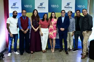 SindSeg-Conecta-reune-empresarios-para-debate-sobre-mercado-de-seguros-Foto-Divulgacao-140826