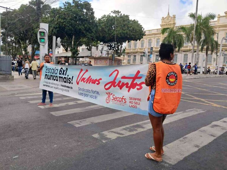Sindicato-dos-Comerciarios-de-Feira-de-Santana-adere-a-protesto-nacional-pelo-fim-da-escala-6x1-Foto-Ney-Silva-Acorda-Cidade