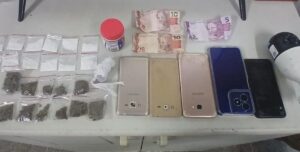 Suspeito-de-trafico-e-preso-em-flagrante-em-Conceicao-do-Jacuipe-Foto-Ascom-da-66a-CIPM