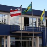 bandeiras-sede-predio-prefeitura-de-Conceicao-do-Jacuipe-Berimbau-Foto-Jefferson-Araujo-Acorda-Cidade-