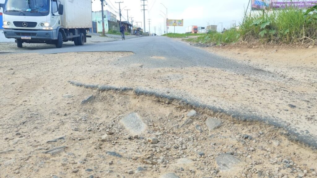 bucaro-na-avenida-eduardo-froes-da-mota-feira-de-santana-foto-ed-santos-2
