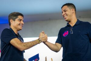 juventude-do-Uniao-Brasil-reune-centenas-de-jovens-em-encontro-com-ACM-Neto-em-Feira-de-Santan