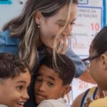 professor-alunos-criancas-Foto-Divulgacao-Prefeitura-de-Itatim