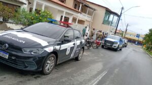 viatura-da-Policia-Civil-prende-investigado-e-recupera-motocicleta-roubada-em-Rafael-Jambeiro-foto-divulgacao-
