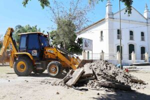 A-Praca-de-Sao-Jose-das-Itapororocas-na-sede-do-distrito-de-Maria-Quiteria-a-mais-antiga-de-Feira-de-Santana-1