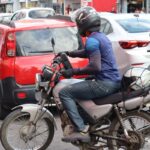 APP-aplicativo-motoboy-Uber-moto-motocicletas-veiculos-motoristas-transito-Avenida-Senhor-dos-Passos-em-Feira-de-Santana-foto-Jefferson-Araujo-Acorda-Cidade-02