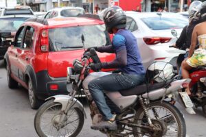 APP-aplicativo-motoboy-Uber-moto-motocicletas-veiculos-motoristas-transito-Avenida-Senhor-dos-Passos-em-Feira-de-Santana-foto-Jefferson-Araujo-Acorda-Cidade-02