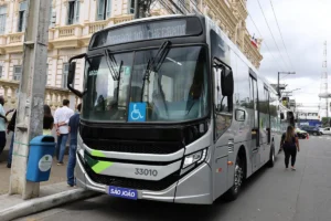 Apresentacao-de-novos-onibus-Foto-ACM-91