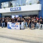 Ato-solidario-bancarios-da-Caixa_-Foto-Paulo-Jose-Acorda-Cidade-2