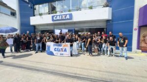 Ato-solidario-bancarios-da-Caixa_-Foto-Paulo-Jose-Acorda-Cidade-2