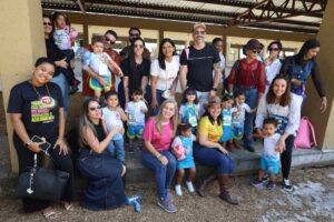 Escolas-levam-alunos-para-conhecer-animais-e-projetos-na-Expofeira