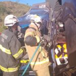 Homem-fica-preso-as-ferragens-apos-acidente-entre-caminhoes-na-BR-101-foto-divulgacao-