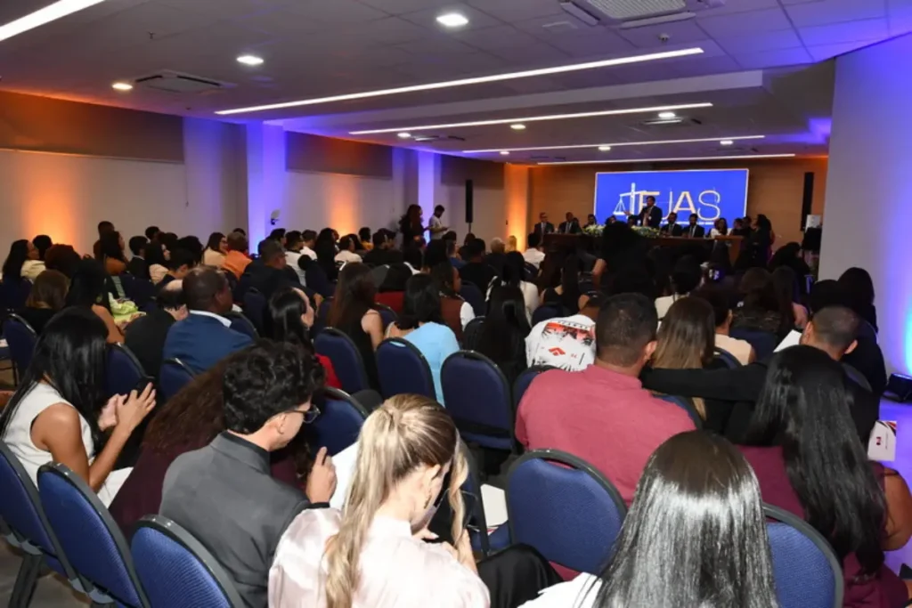 Jovem-Advocacia