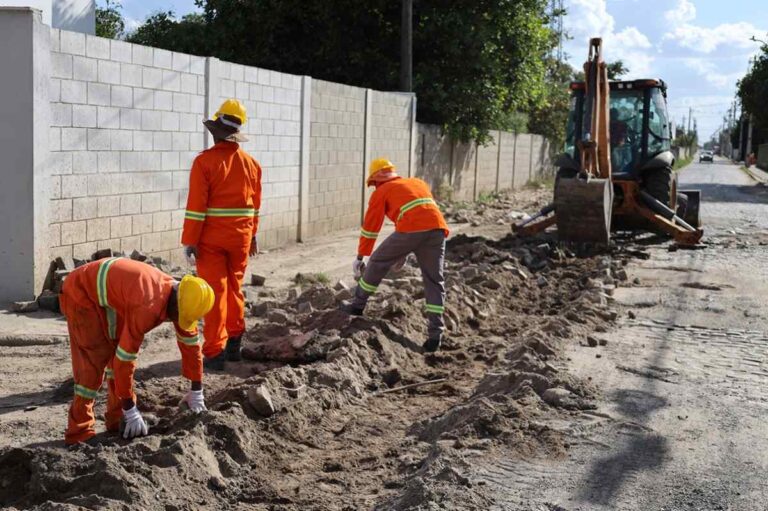 Obras-de-drenagem-na-Avenida-Asa-Branca