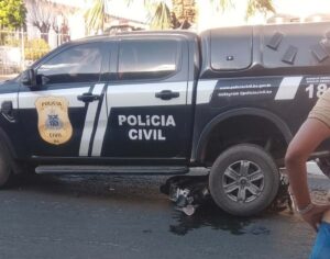 Viatura-da-Policia-Civil-atinge-moto-de-frente-em-Ibotirama